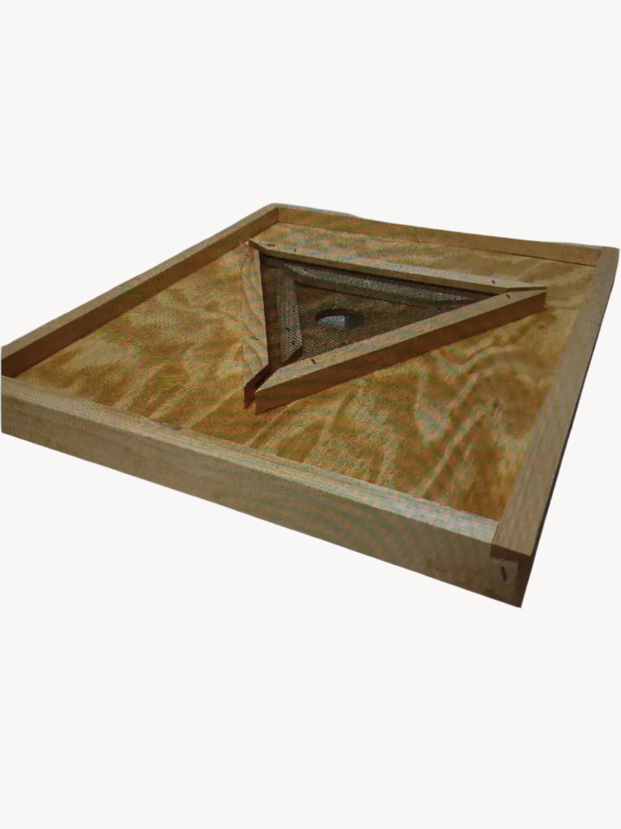 8 Frame Triangle Bee Escape Board