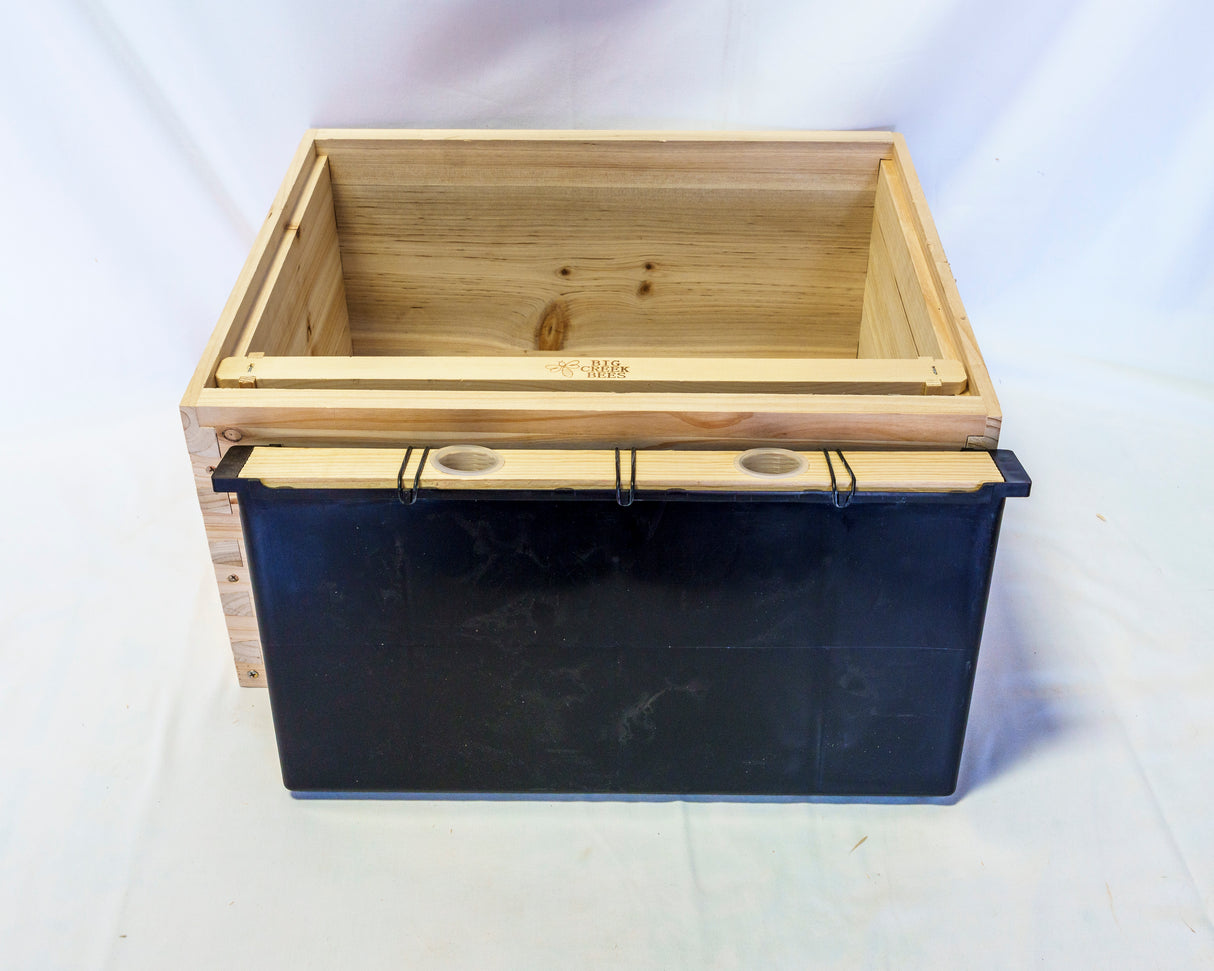 In Frame Feeder 1 Gallon