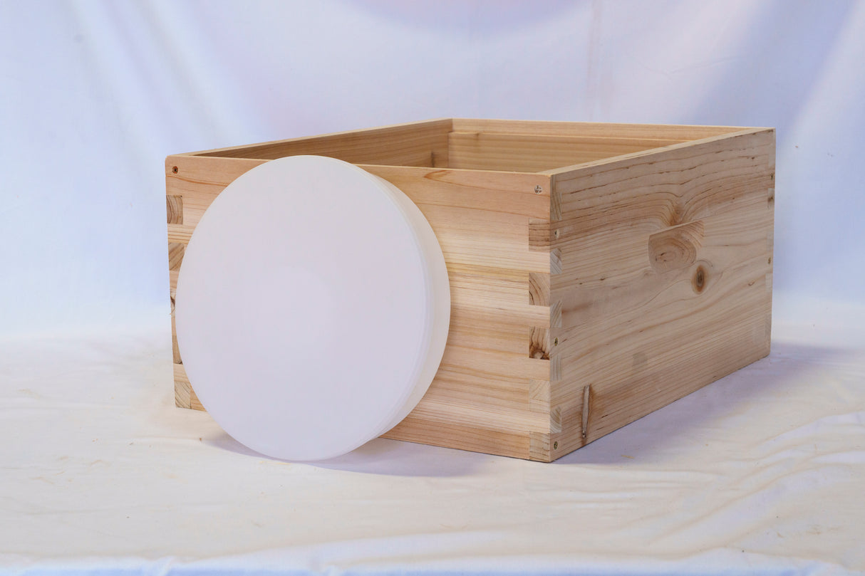 Round Top Bee Feeder